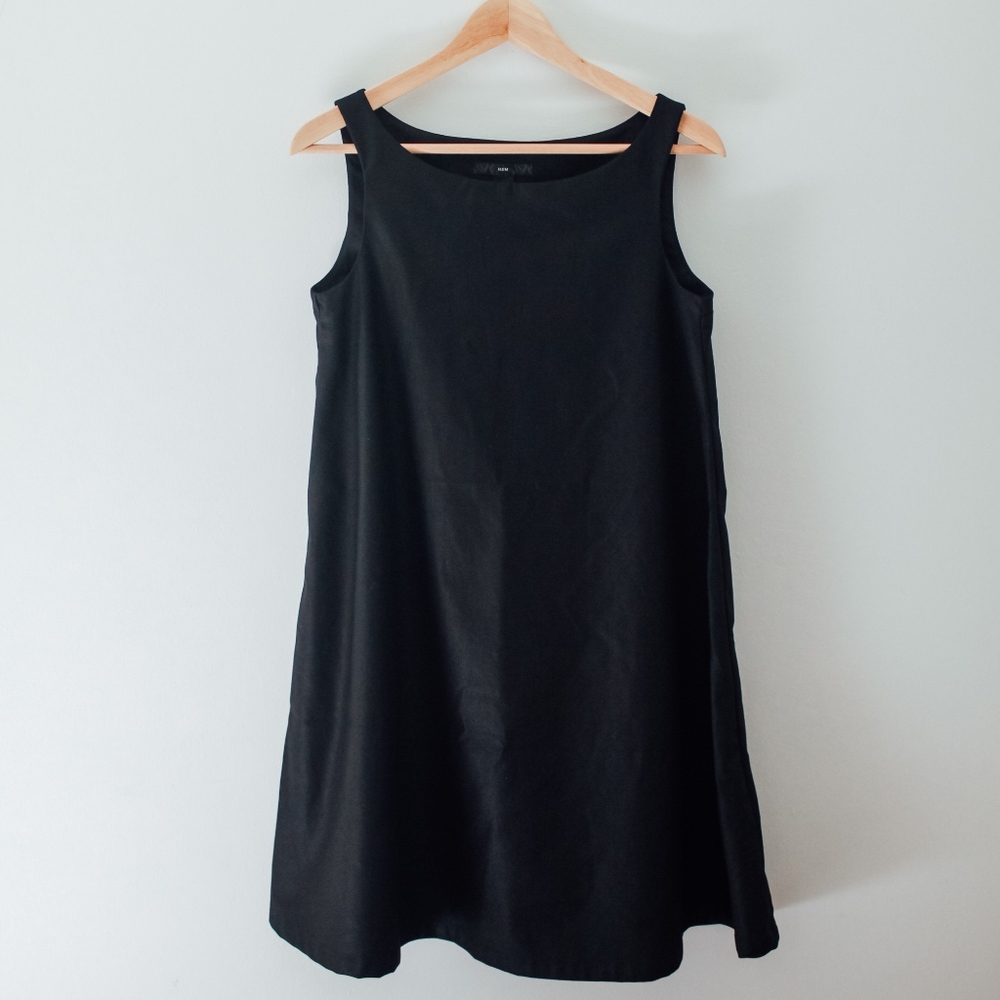 H&M Mid-length black little dress